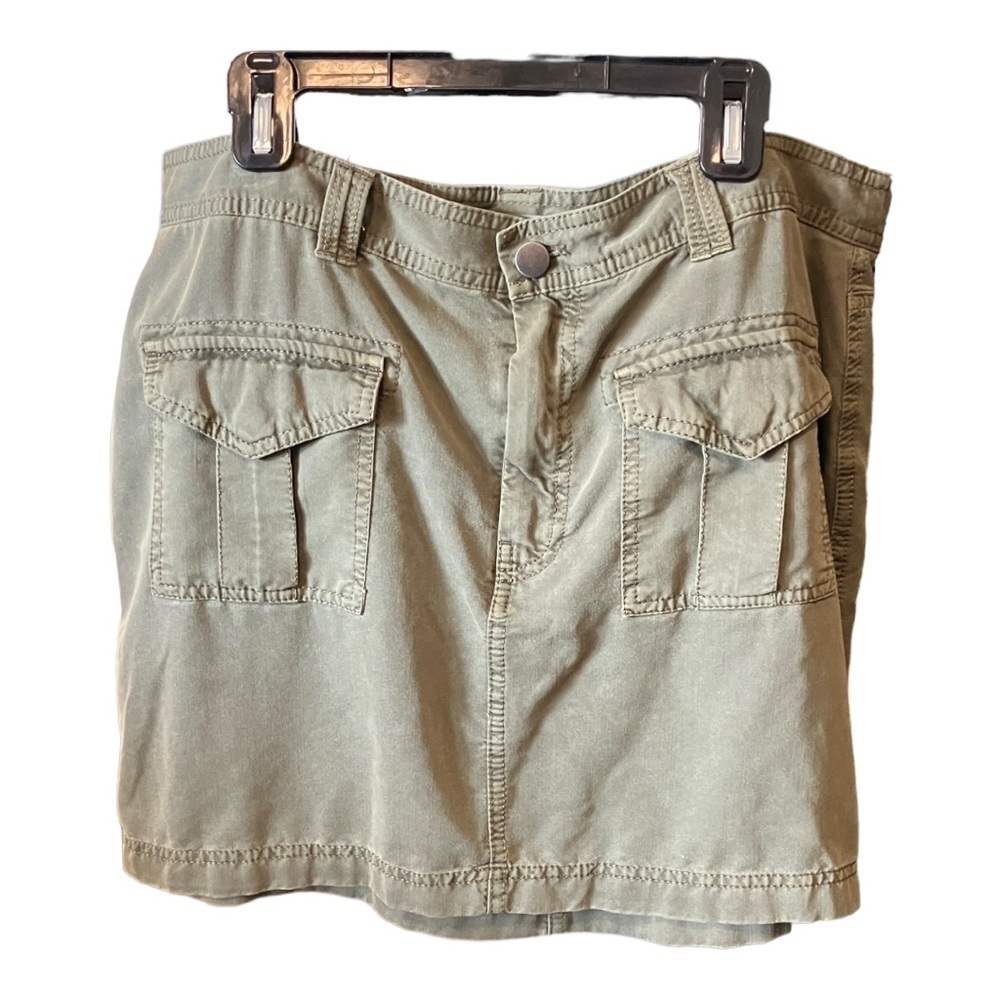 HINGE Olive Grey Pocketed Sz Medium Mini Skirt 70% RAYON 30% POLYESTER